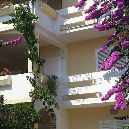 Apartment Katarina Novalja Ruang foto